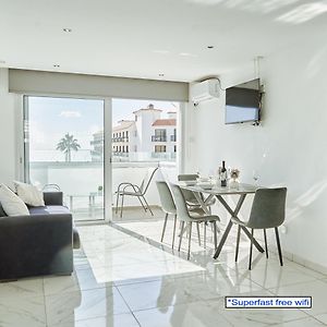 Nissi Adonis Suites